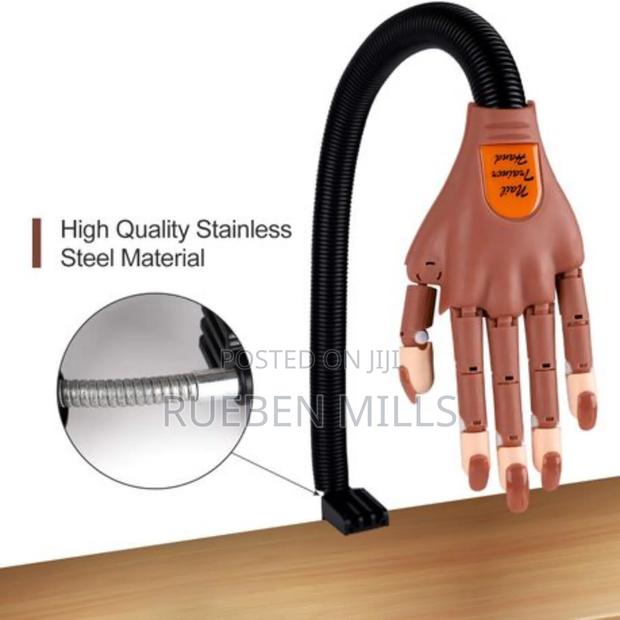 High Quality Stainless Steel Nail Practice Mannequin Hand · Photo 2