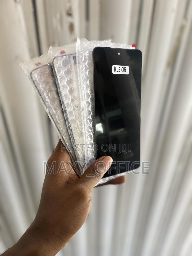 Tecno Spark 30 Screen · Photo 1