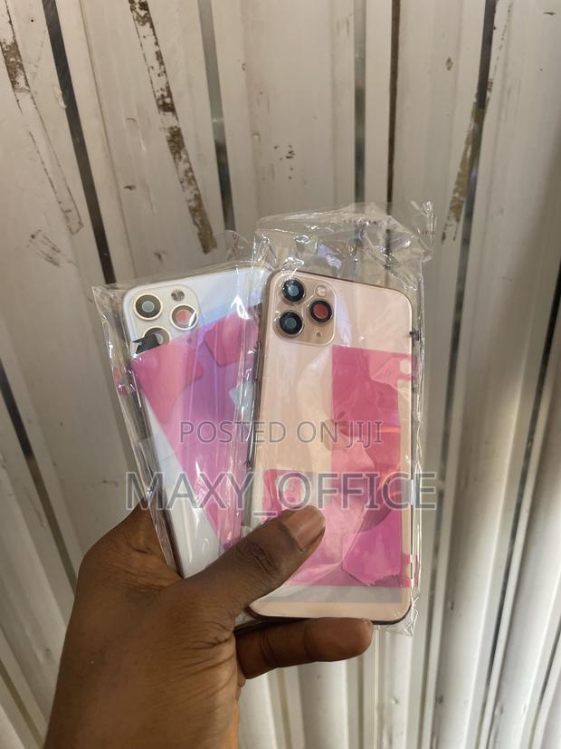 iPhone 11 Pro Complete Housing · Photo 2