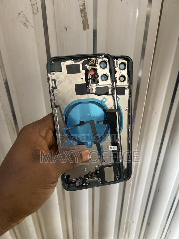 iPhone 11 Pro Max Complete Housing · Photo 2