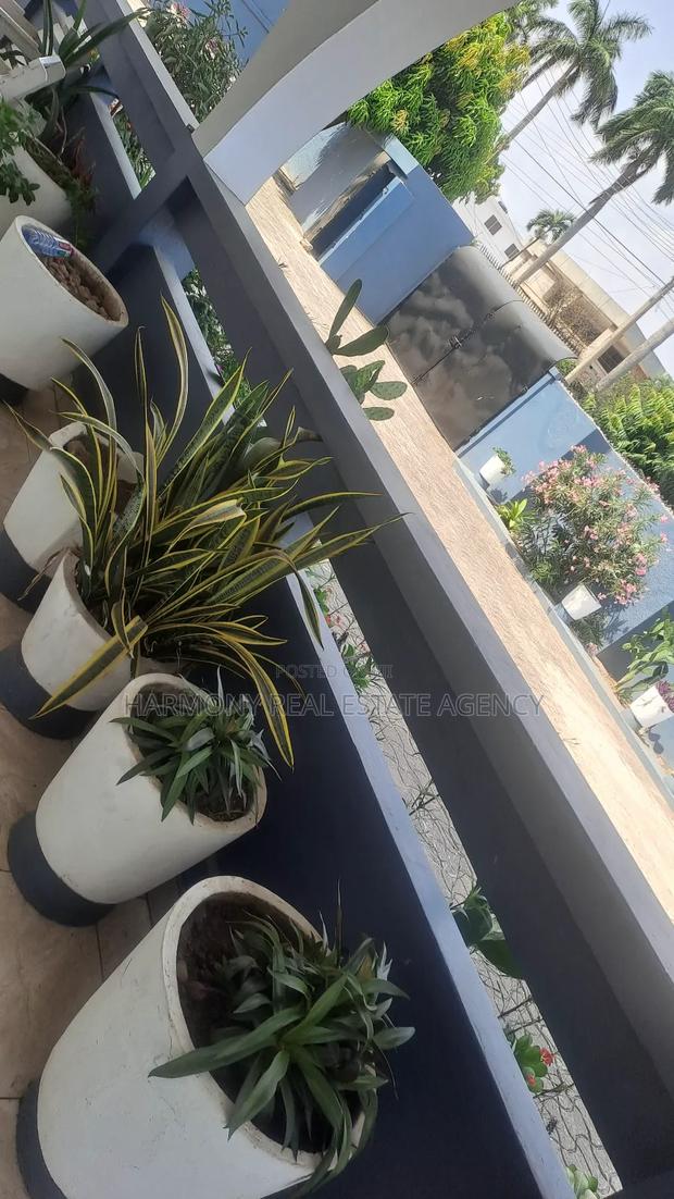 7bdrm House in Abelemkpe for rent · Photo 3