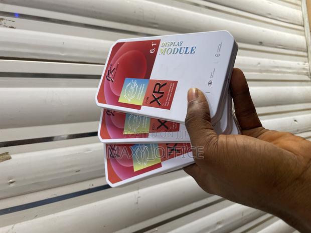 iPhone Xr Screen Replacement (Jk) · Photo 2