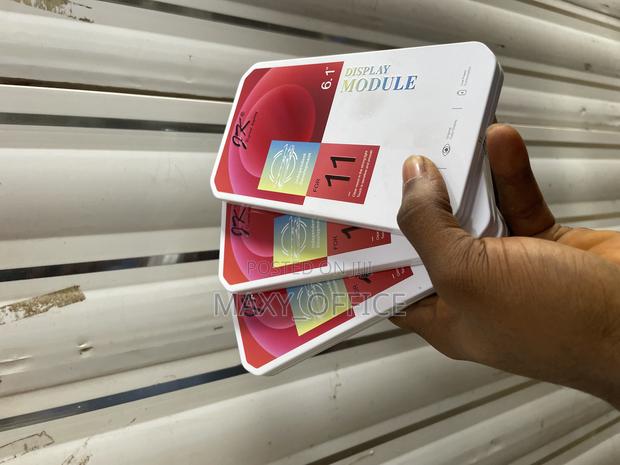 iPhone 11 Screen Replacement (Jk) · Photo 3