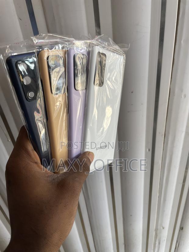 Galaxy S20 Fe 5g Plastic Back · Photo 2