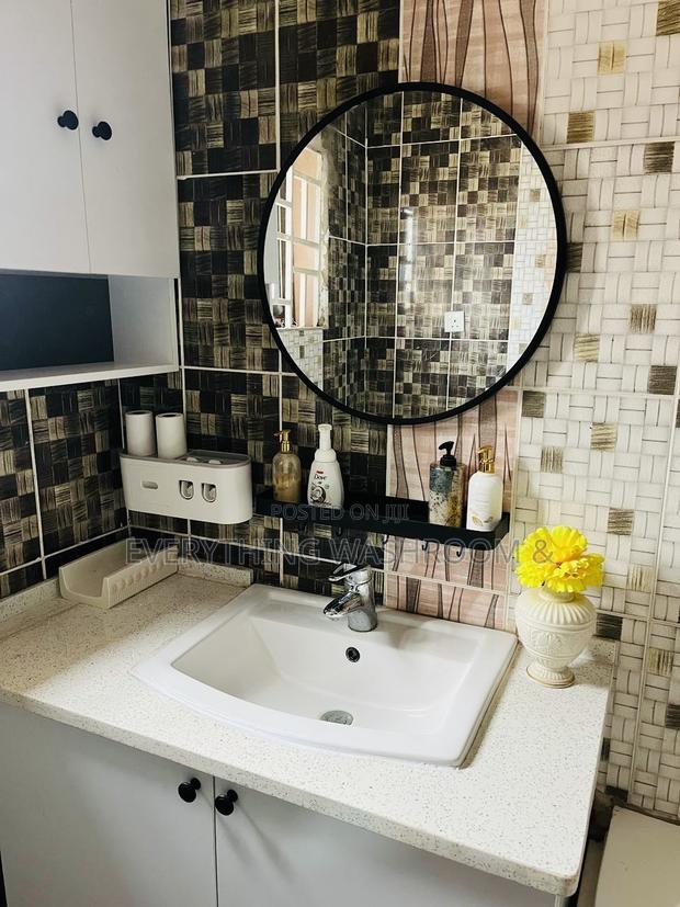 Black Mirror_round Mirrors_60cm Mirror for All Purposes · Photo 2