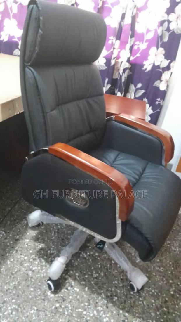 Manager Chair · Photo 1
