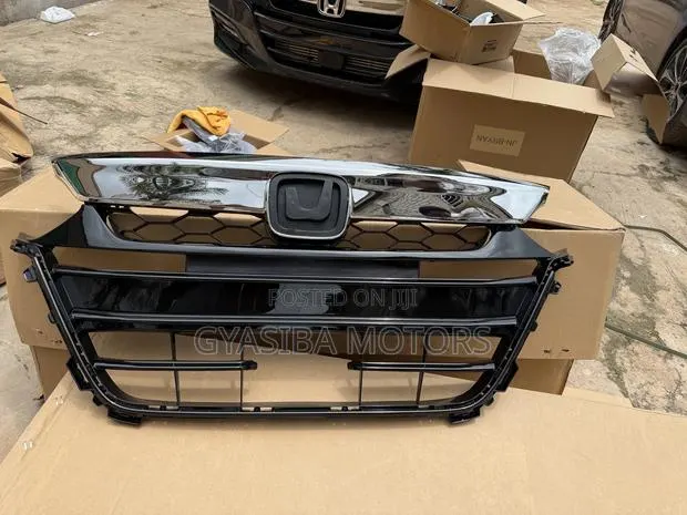 Honda Accord 2018 - 2020 Front Grille Upper and Lower · Photo 1
