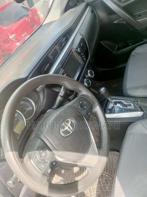 Car Rental · Photo 5