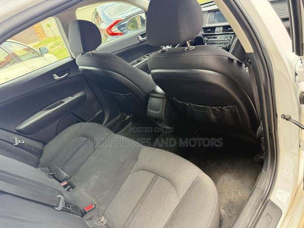 Kia Optima EX 2018 White · Photo 6