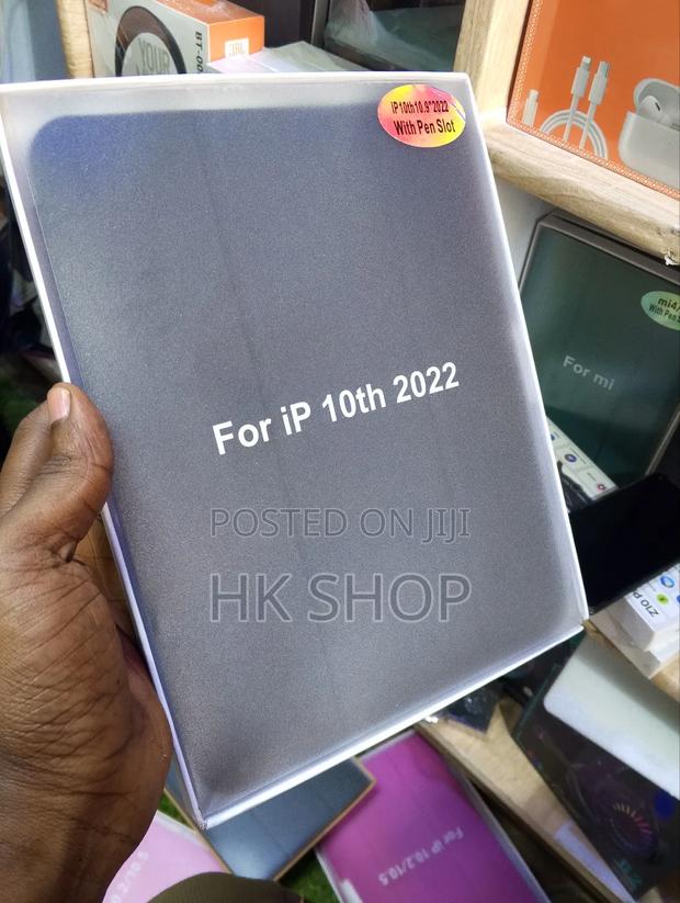 10th Generation Smart Cover Case With Space for Pencil · Photo 1