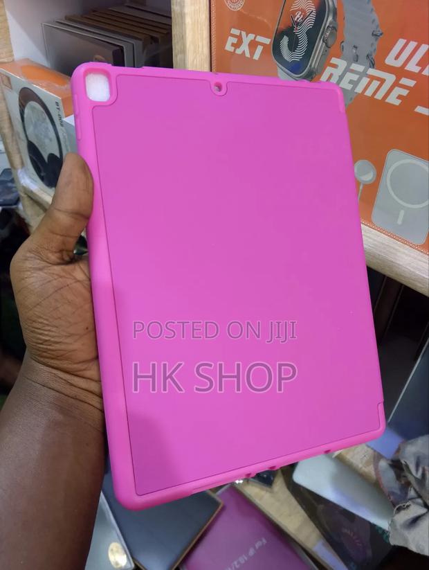 iPad 9th Generation 10.2 Inch Smart Cover Case Pink · Photo 2