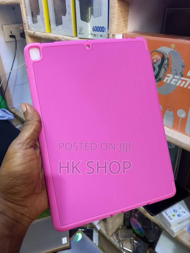 iPad Air 3 10.5 Inch Smart Cover Case Pink Color · Photo 2