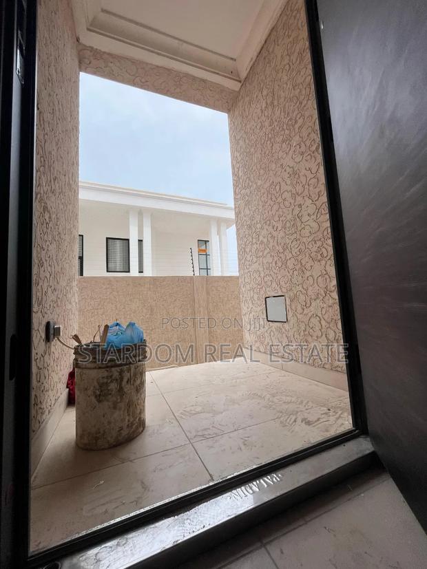 2bdrm Apartment in Adjiriganor for rent · Photo 8