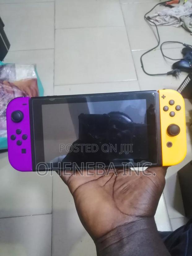 Nintendo Switch Jailbreak With Games · Photo 1