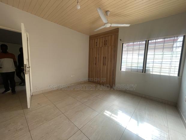 3bdrm House in Coastal, Spintex for rent · Photo 8