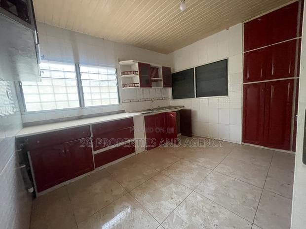 3bdrm House in Coastal, Spintex for rent · Photo 7