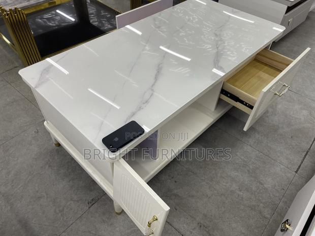Glass Top Center Table · Photo 4
