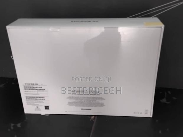 New Laptop Apple MacBook Air 2022 M2 8GB Apple M2 SSD 256GB · Photo 2