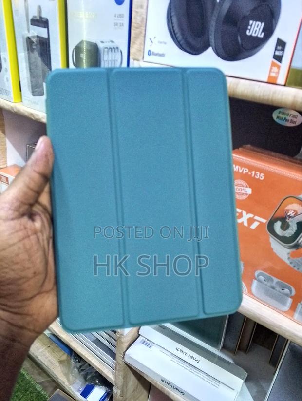iPad Mini 4 and Mini 5 Smart Cover Case With Pen Slot · Photo 1