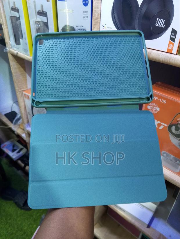 iPad Mini 4 and Mini 5 Smart Cover Case With Pen Slot · Photo 3