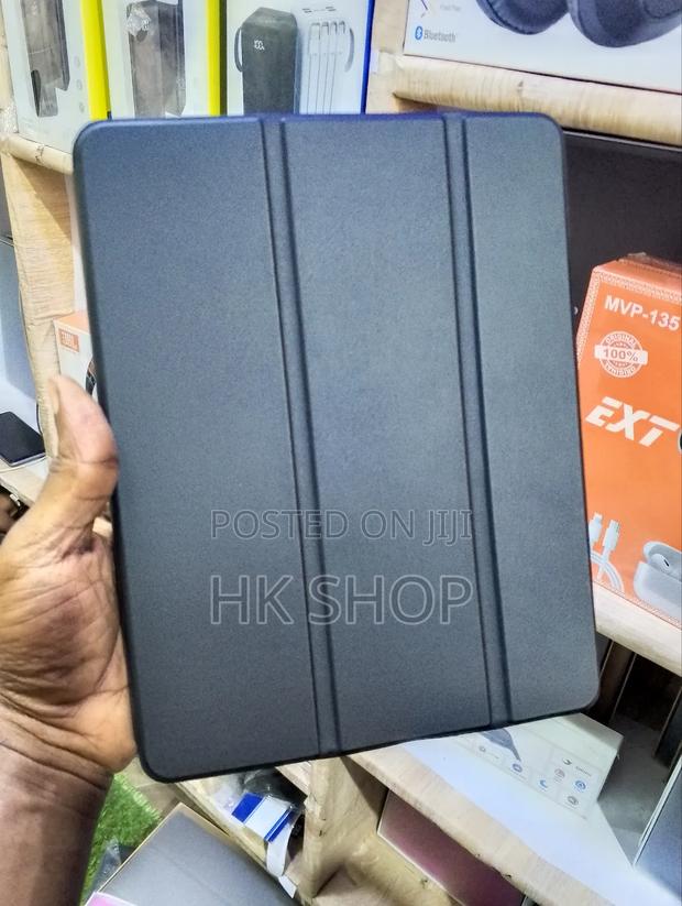 iPad Air 2 Smart Cover Case With Pen Slot · Photo 1