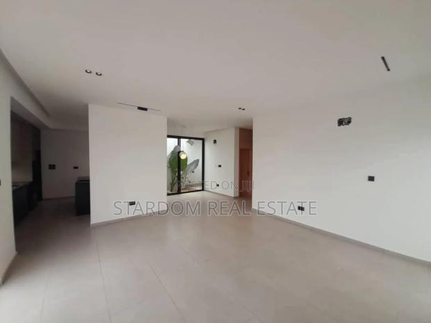3bdrm Duplex in Malejor, Adenta for sale · Photo 2