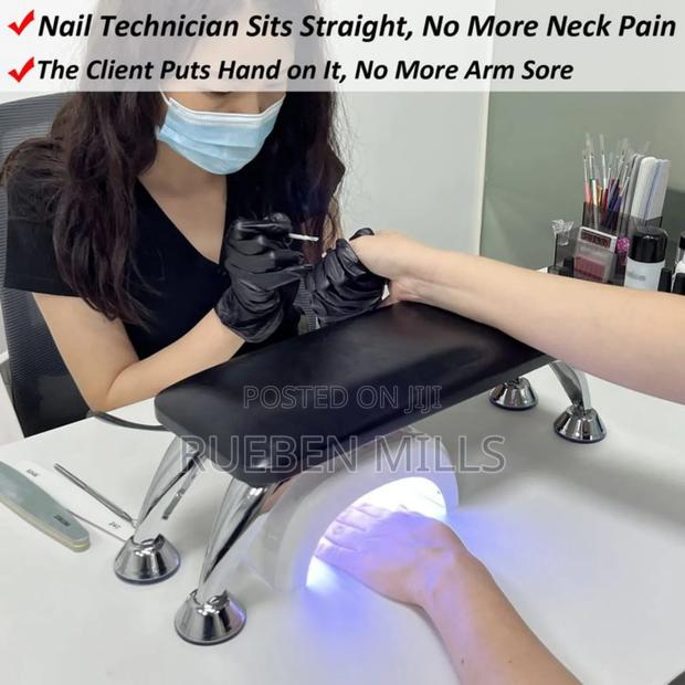 Nail Arm Rest for Acrylic Nails · Photo 2