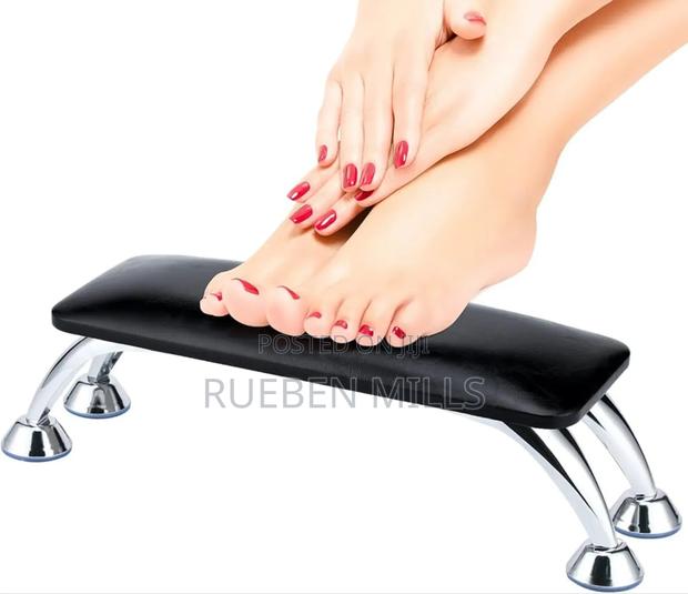 Upgrade Big Hand or Arm Rest Acrylic Nails Table · Photo 2