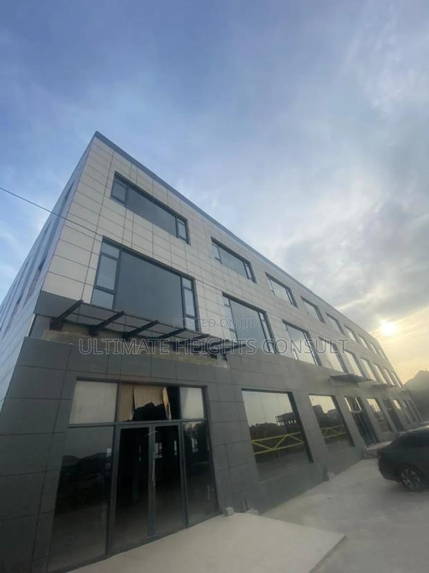 Office/Shopping/Supermarket for Rent at Weija · Photo 1