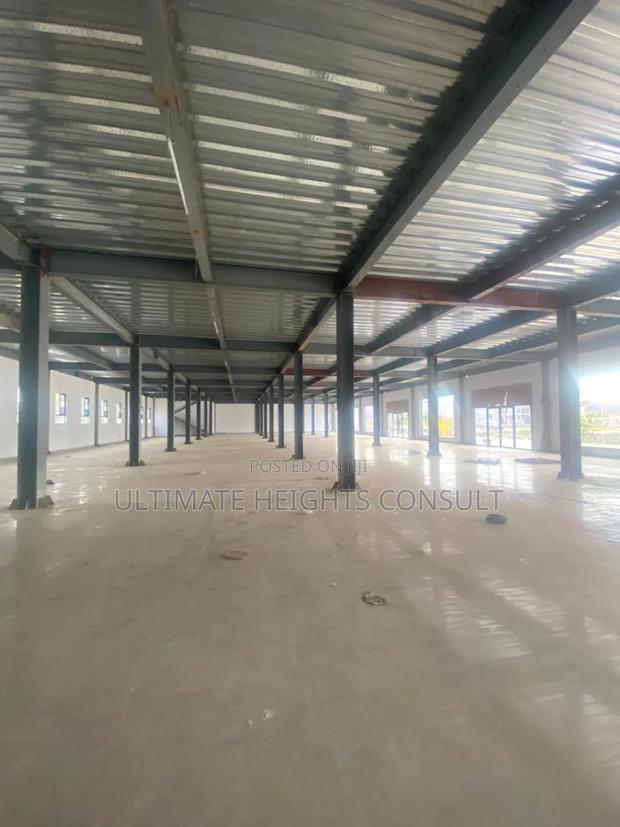 Office/Shopping/Supermarket for Rent at Weija · Photo 6