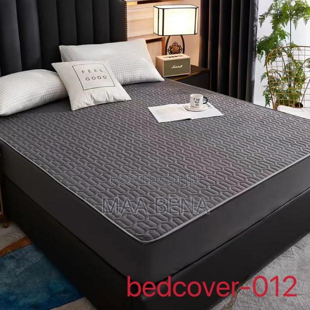 Quality Waterproof Mattress Covers · Photo 4