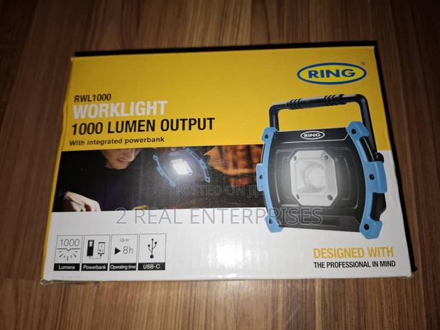 Ring Automotive Rechargeable Floodlight With Power Bank · Photo 1