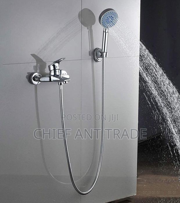 Shower Hot and Cold. M635 Silver · Photo 1