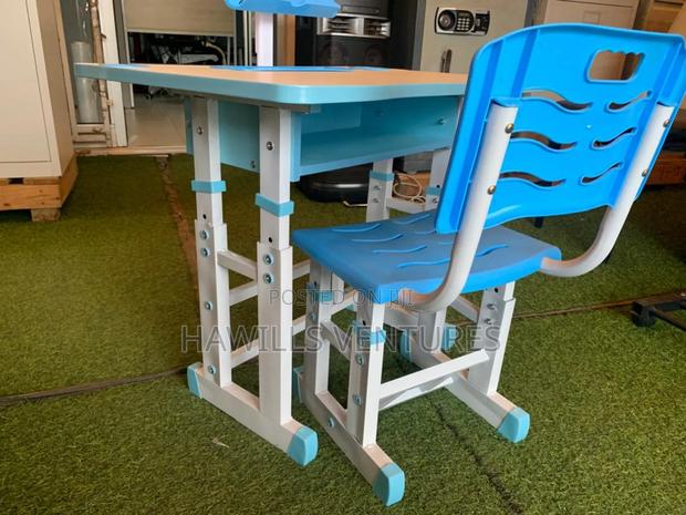 Kid's Study Table With Chair · Photo 1