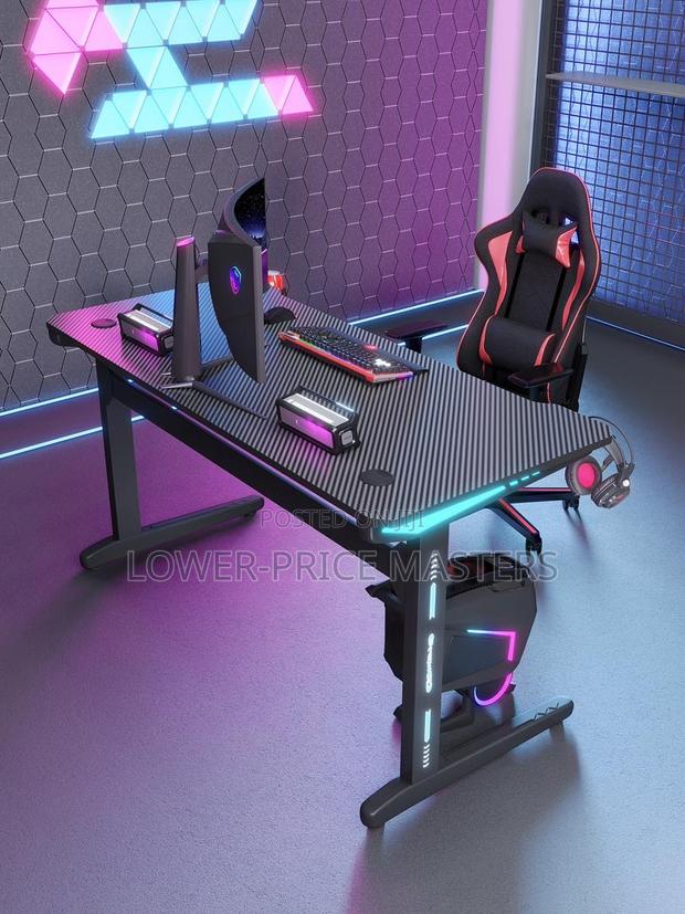 Gaming Table and Gaming Chair Complete Set · Photo 1