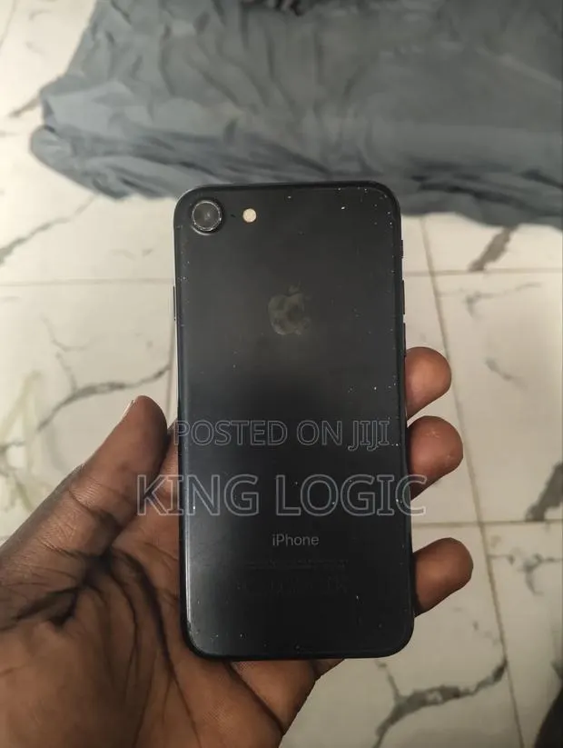Apple iPhone 7 256 GB Black · Photo 1