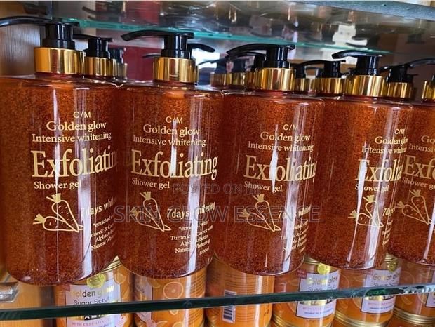 Golden Glow Intensive Whitening Bath · Photo 1