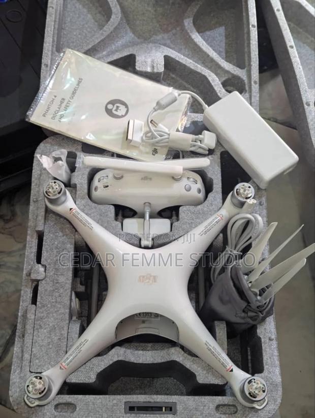 Promo! Dji Phantom 4 Drone - Brand New Open Box · Photo 2