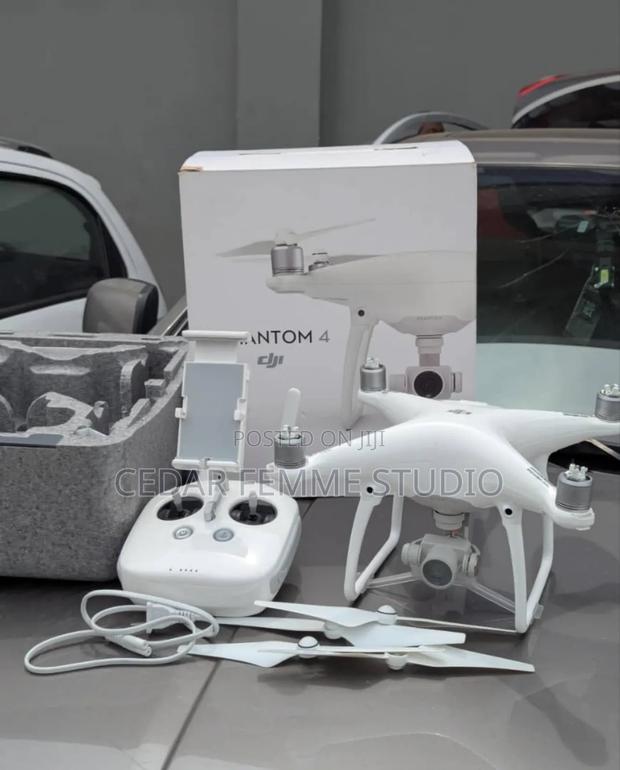 Promo! Dji Phantom 4 Drone - Brand New Open Box · Photo 3