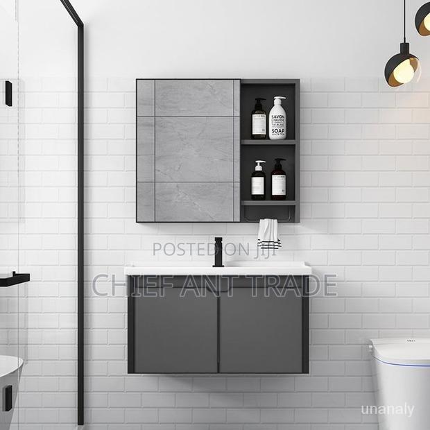 Basin With Cabinet Mirror. 1121-80 · Photo 1
