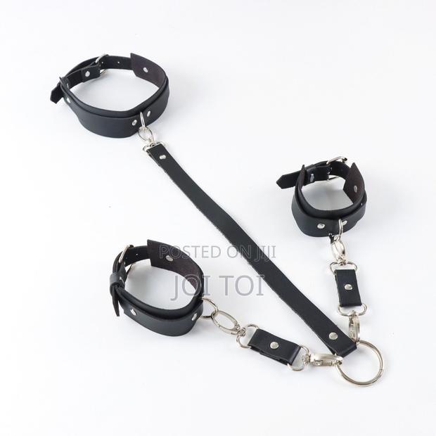 Neck and Hand Cuff · Photo 1