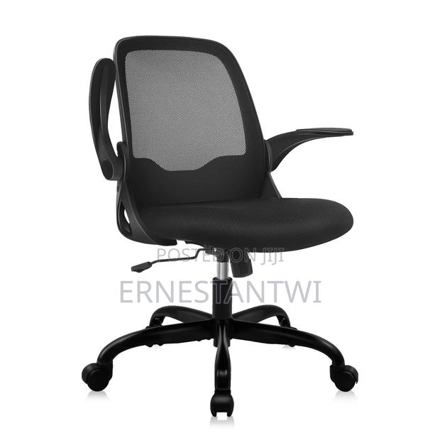 Office Chair With Foldable Armrest · Photo 6