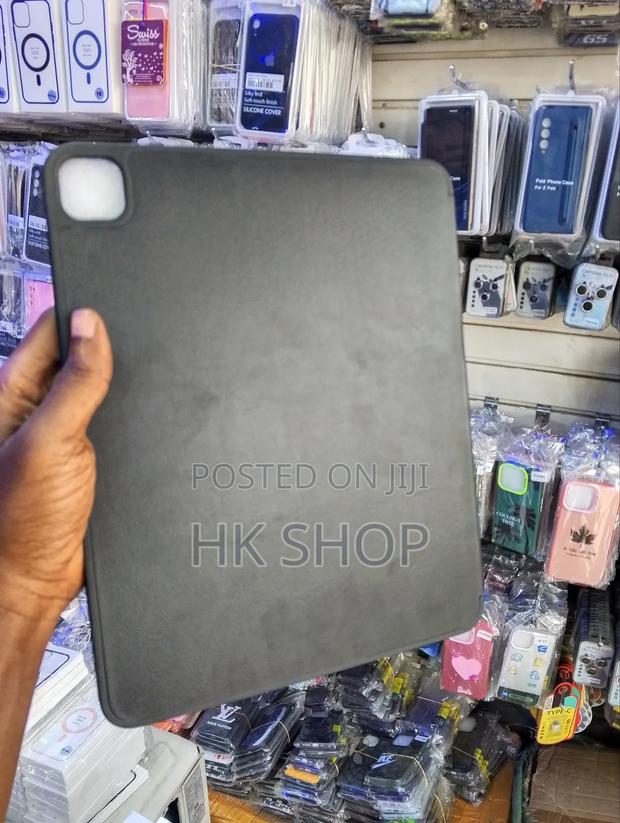 Smart Cover Case for iPad Pro 13 With Pencil Space - Black · Photo 3