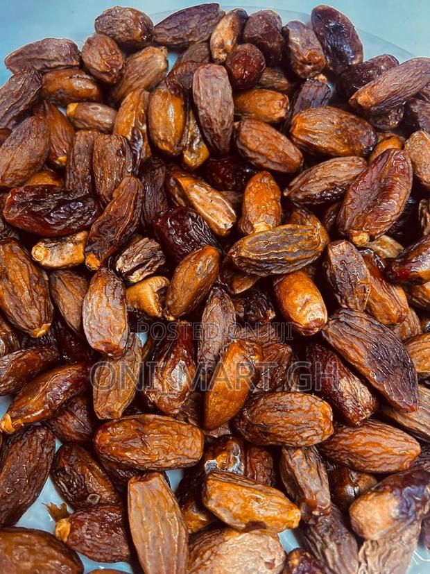 Dried Dates Fruit. · Photo 1