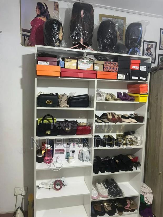 4 X 7 Feet Shoe Rack · Photo 2