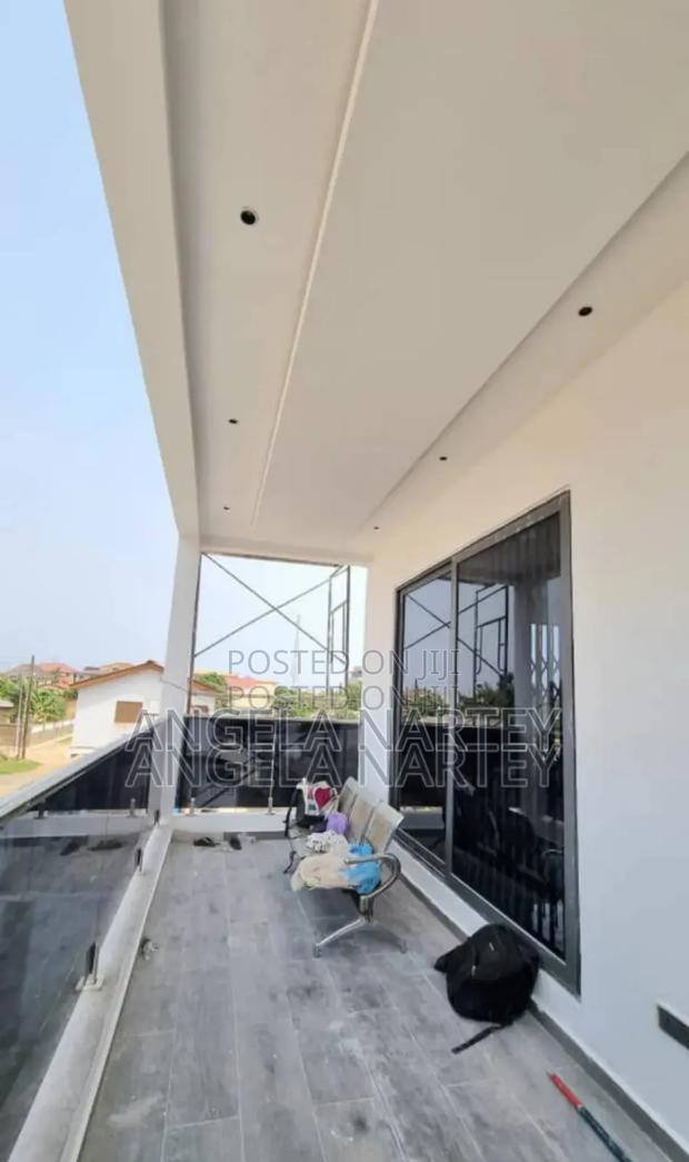 4bdrm House in Community 16 Lashibi, Tema Metropolitan for sale · Photo 6