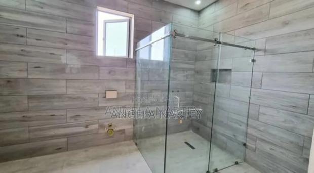 4bdrm House in Community 16 Lashibi, Tema Metropolitan for sale · Photo 7