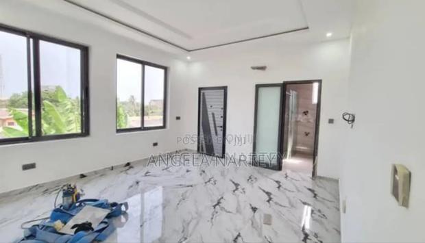 4bdrm House in Community 16 Lashibi, Tema Metropolitan for sale · Photo 8