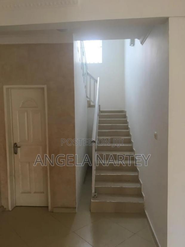 4bdrm House in Community 22, Tema Metropolitan for sale · Photo 6
