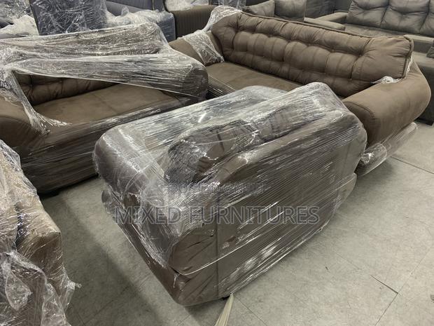 Exclusive 6 Seats Leather Sofa for Living Room · Photo 1